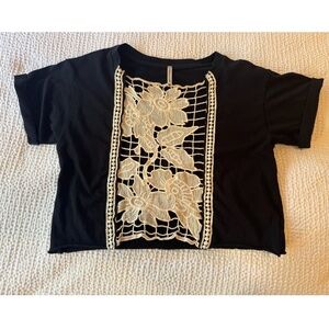 Cropped Lace T-shirt - Emma & Sam - X-Small XS - Black Cream Lace EUC